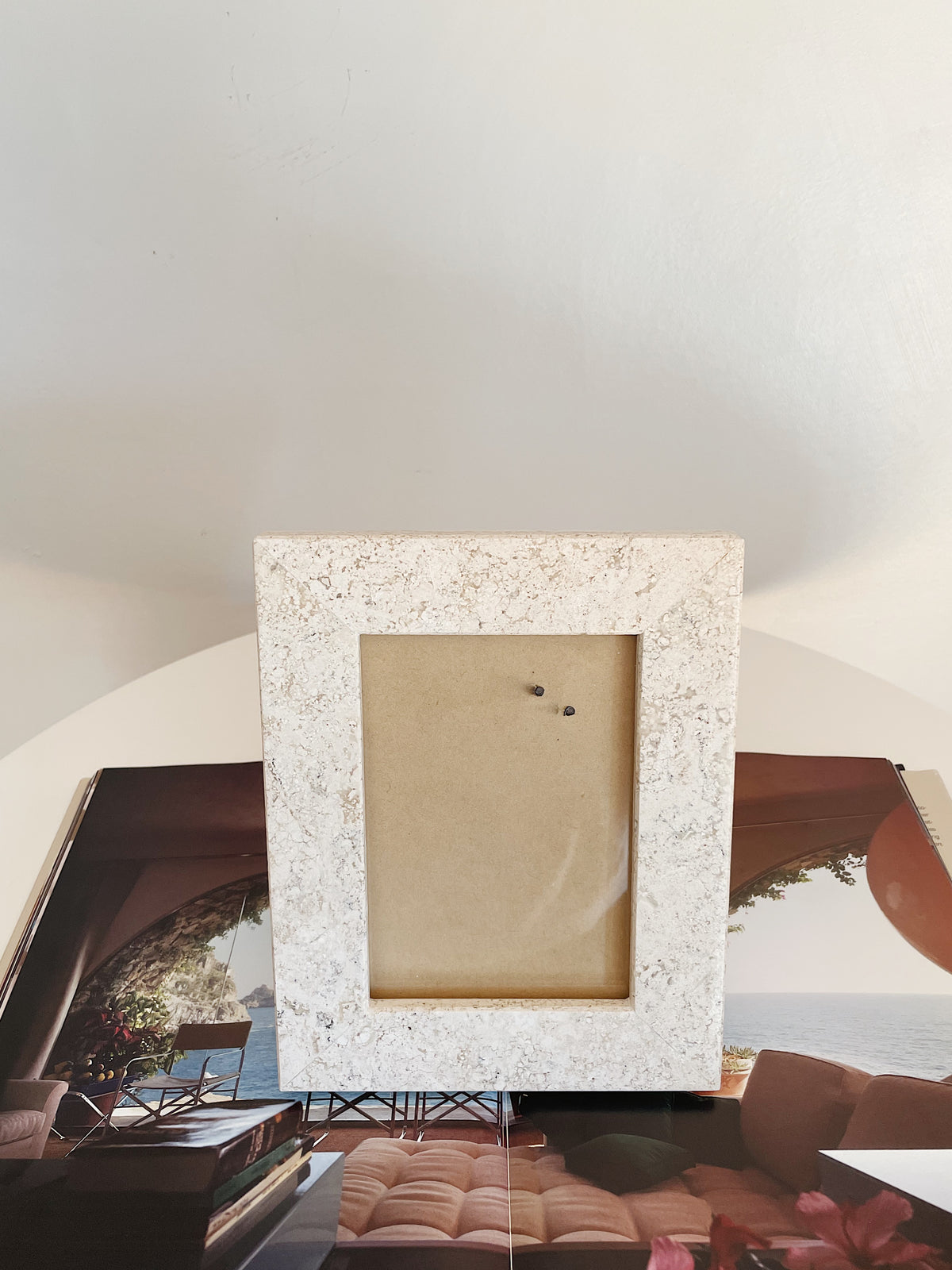 MARBLE PHOTO FRAME