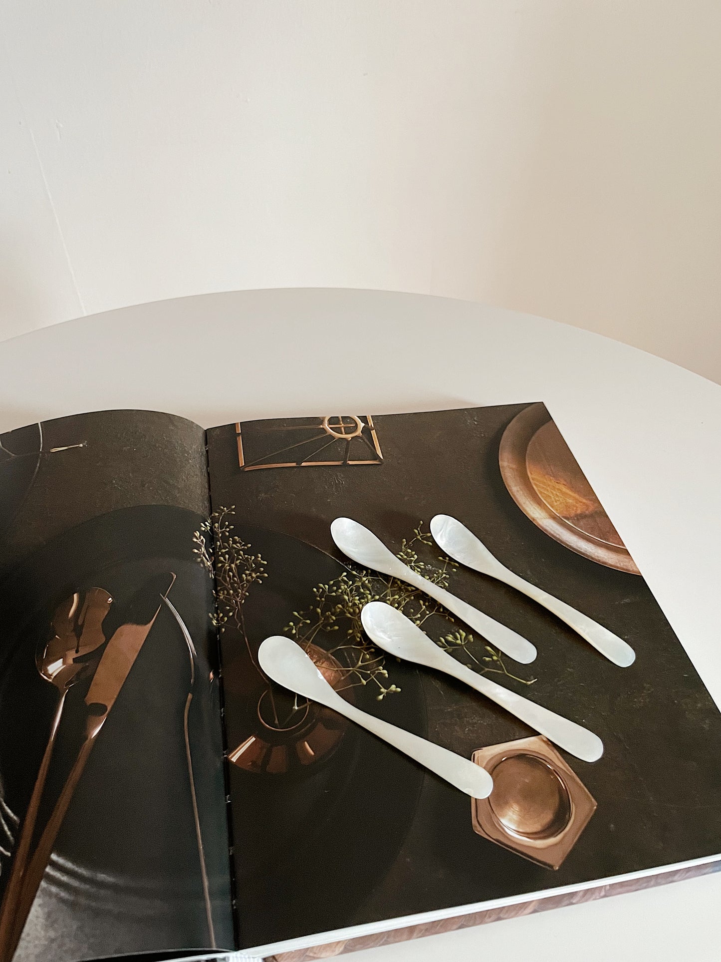 MOTHER OF PEARL SPOONS