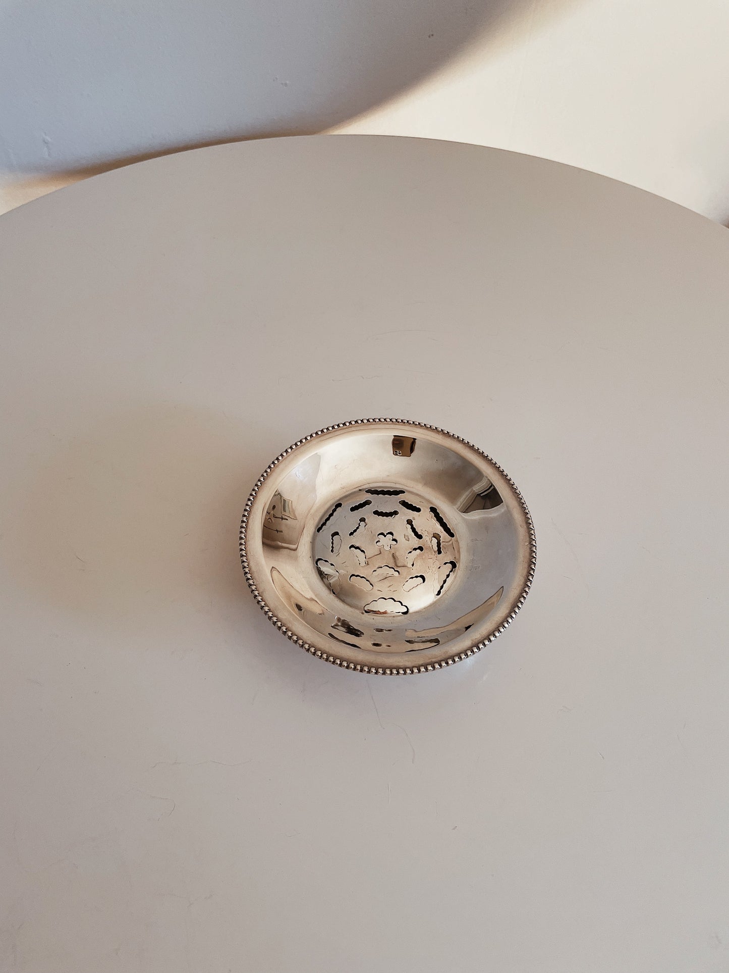 FRENCH BUTTER CURLER DISH