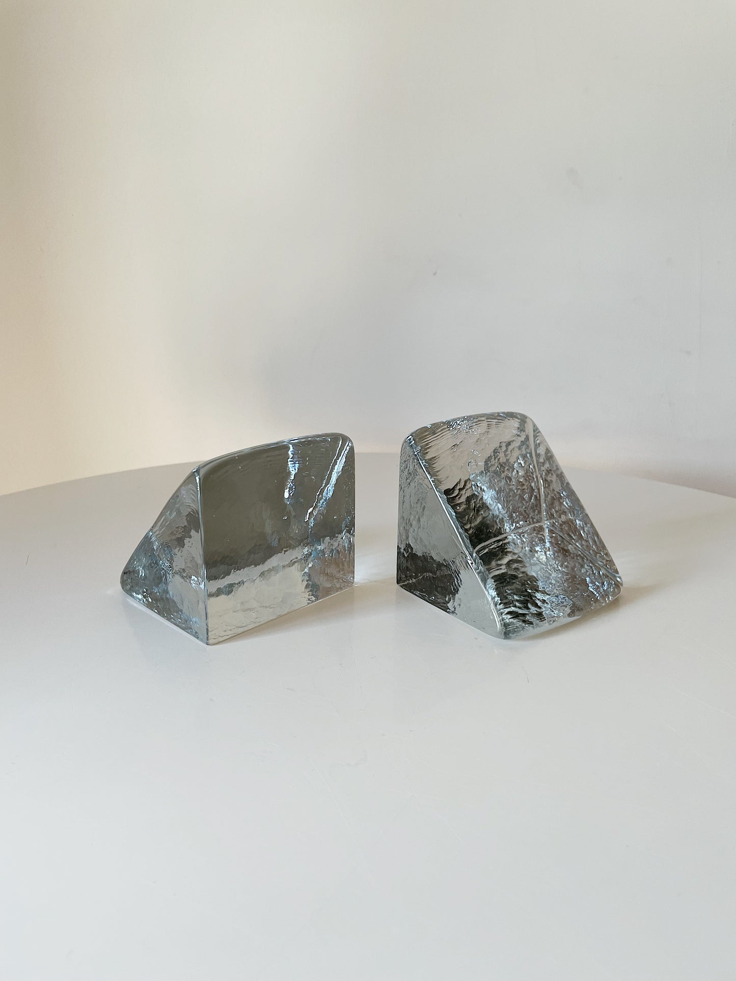 CLEAR GLASS BOOKENDS