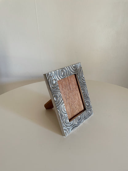 PEWTER SWIRL PICTURE FRAME
