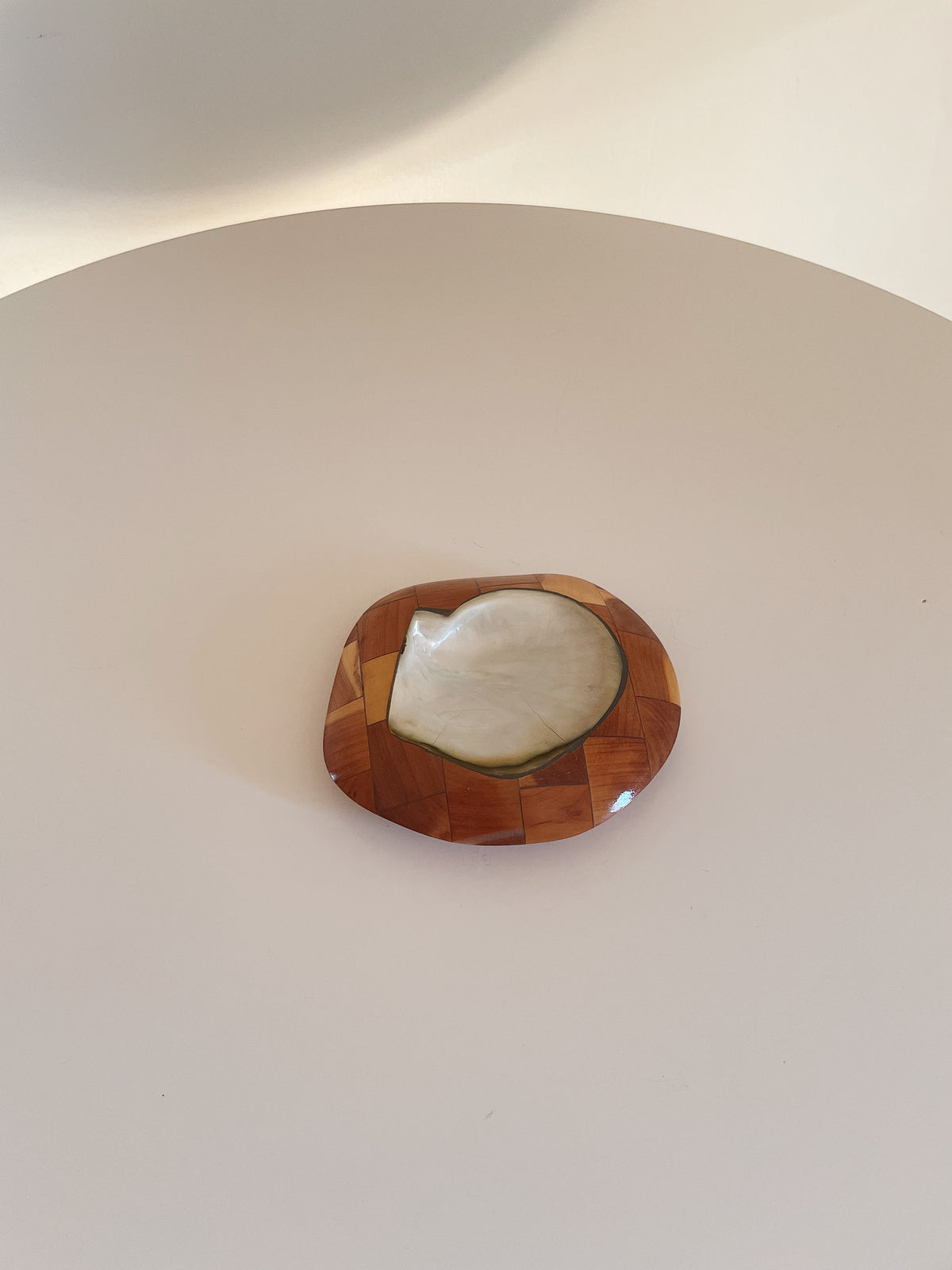 MOTHER OF PEARL SHELL INLAY DISH