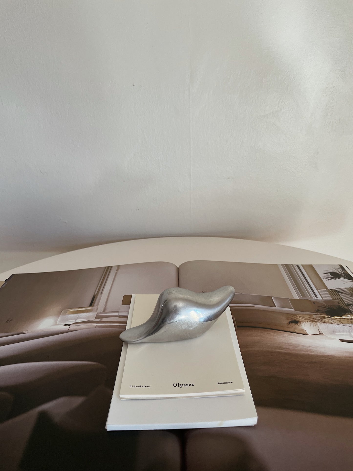 ABSTRACT ANIMAL FIGURINE