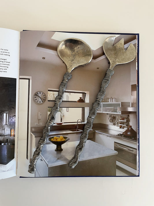 SERVING SET BY PATRICK MEYER