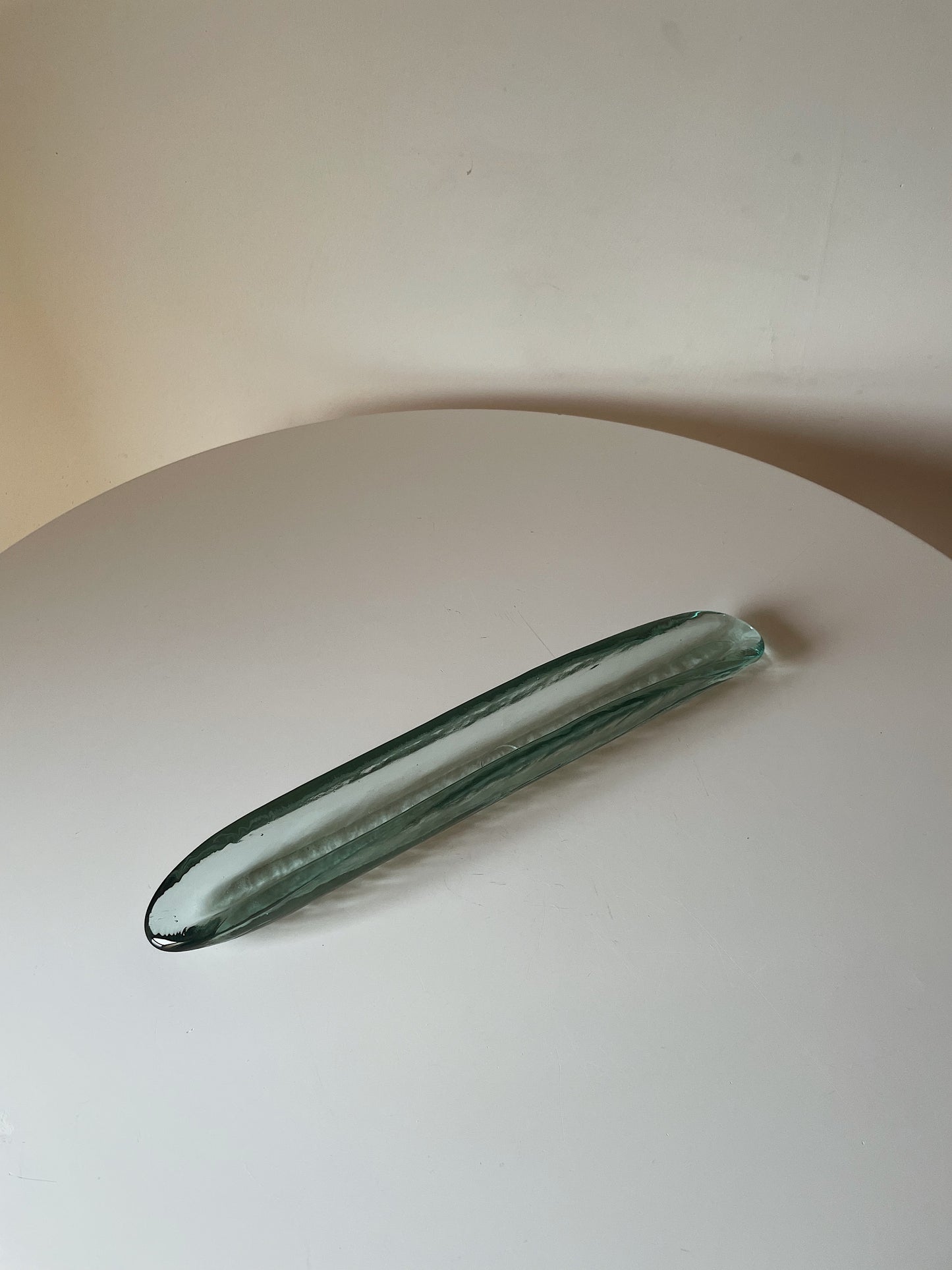 ELONGATED GLASS DISH