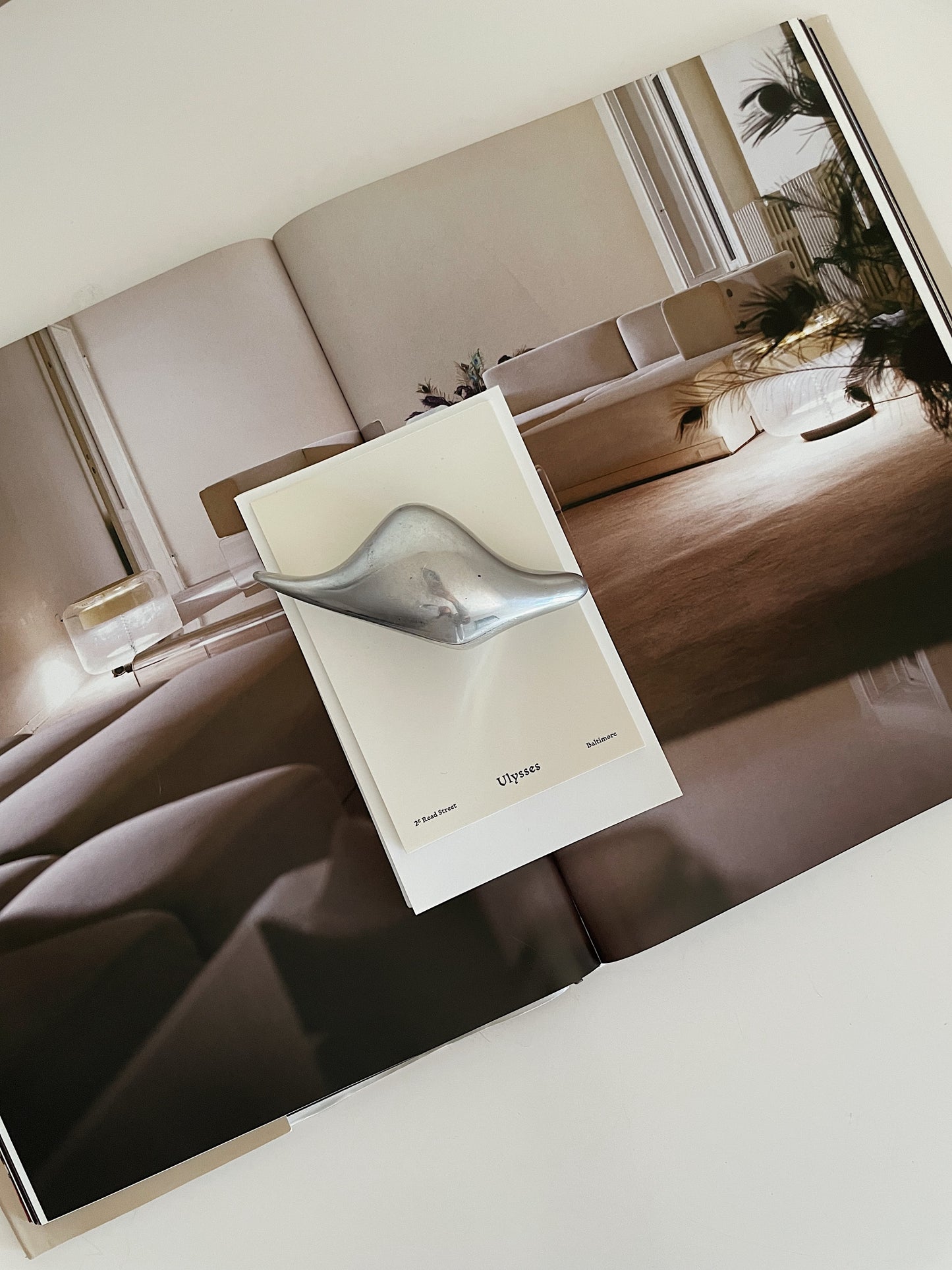 ABSTRACT ANIMAL FIGURINE