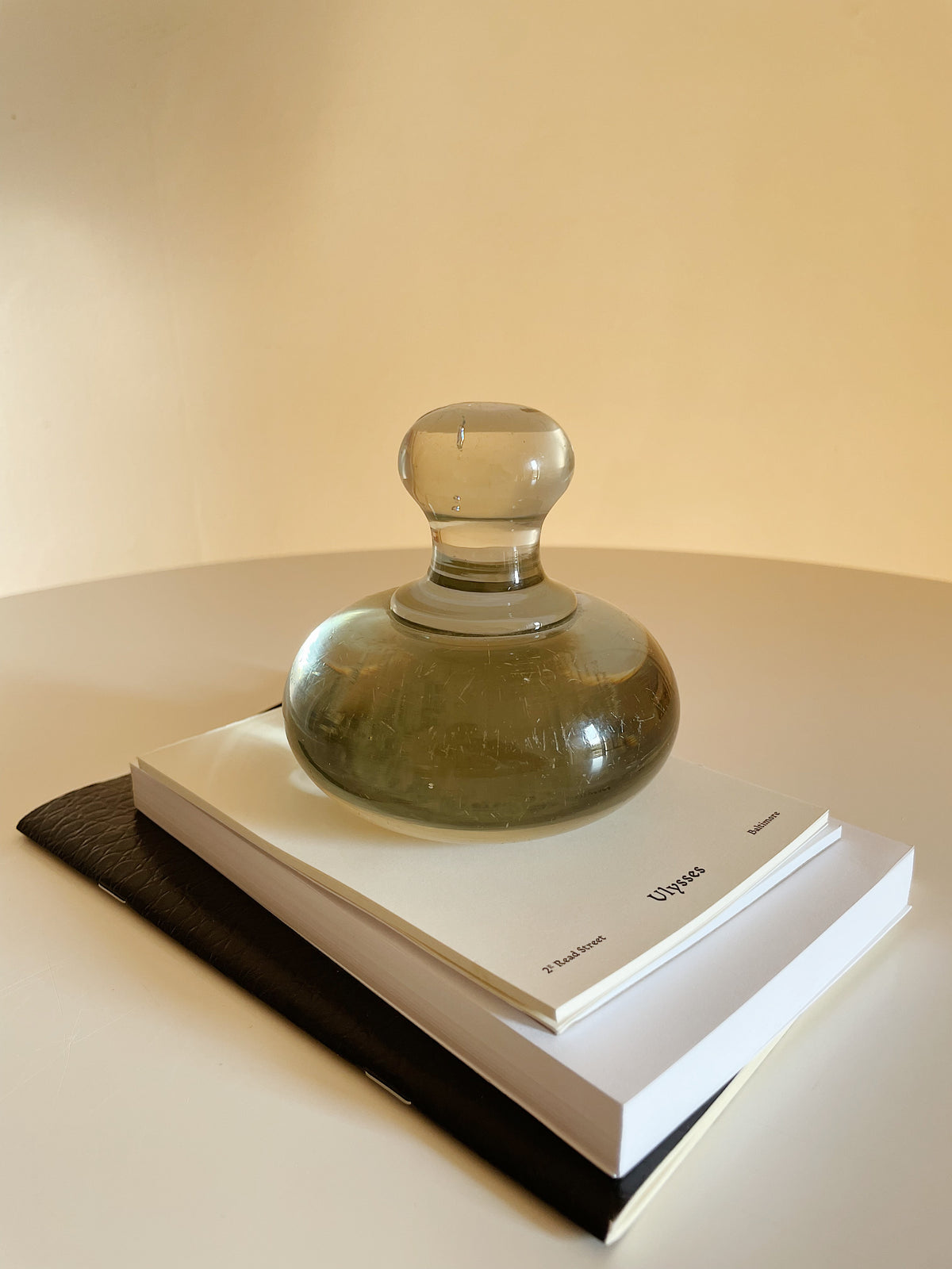 CLEAR GLASS SCULPTURE