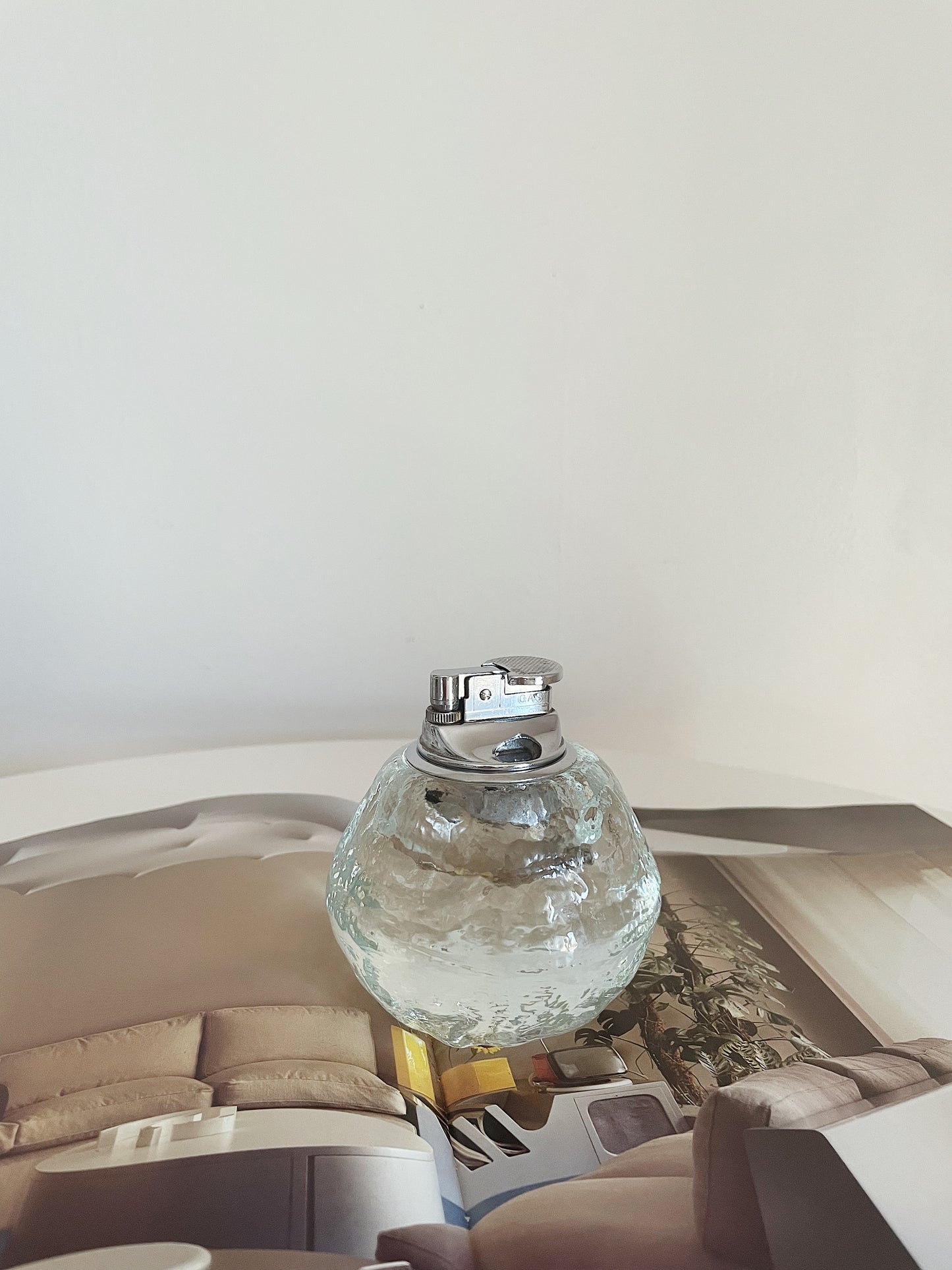 GLASS TABLE LIGHTER