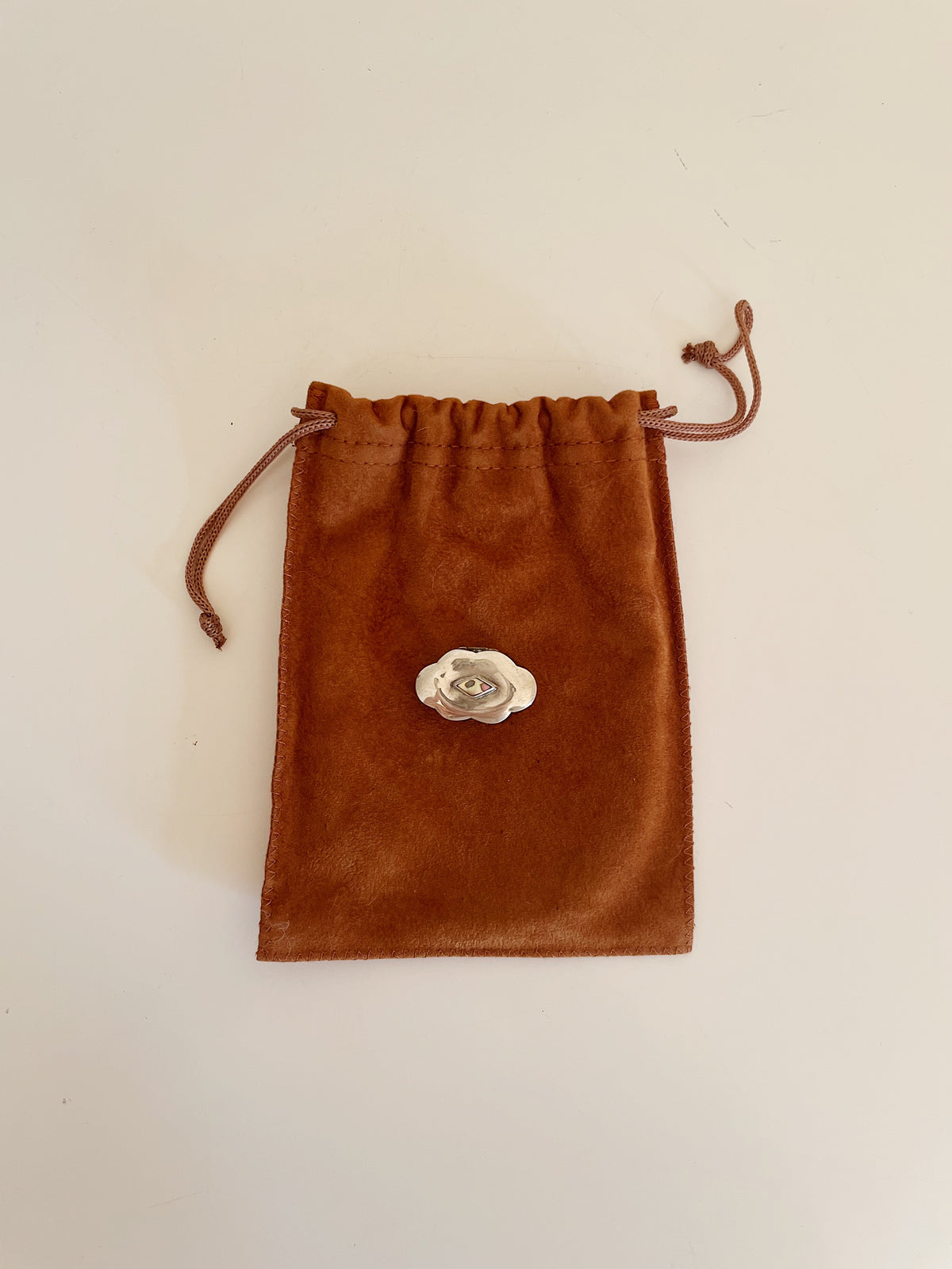 SILVER SCALLOPED PILL BOX