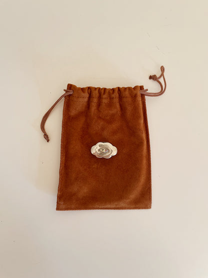 SILVER SCALLOPED PILL BOX