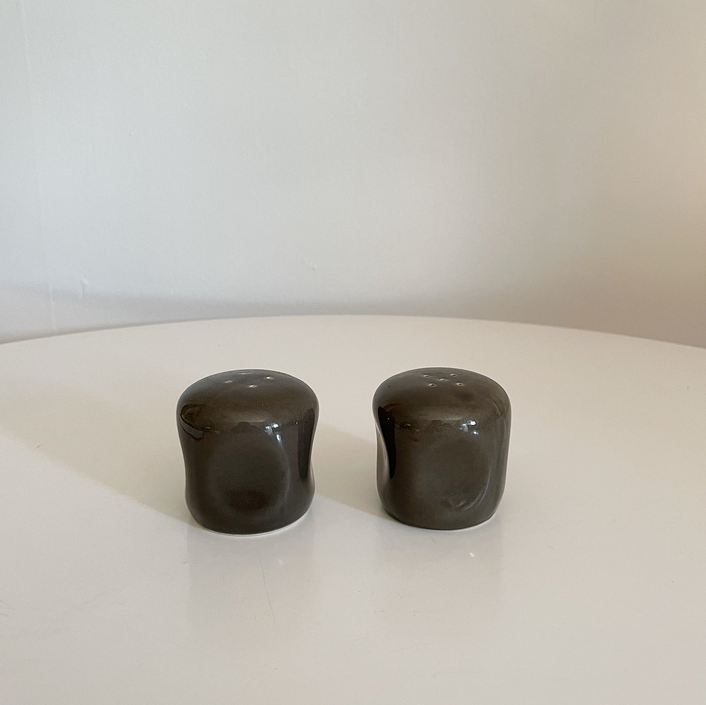 SALT & PEPPER SHAKERS BY RUSSEL WRIGHT